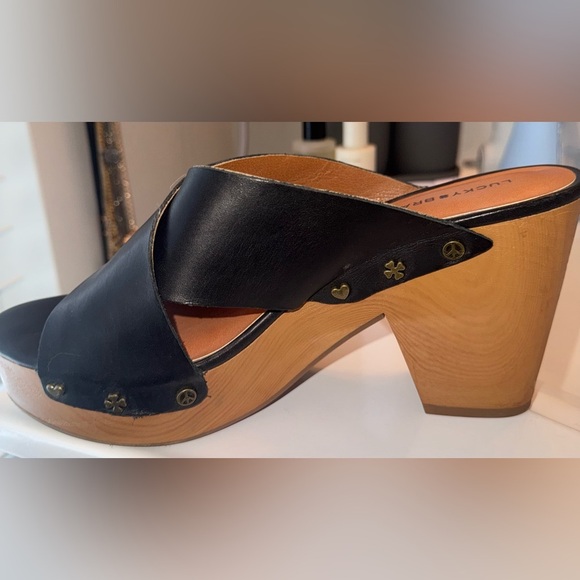 Lucky Brand Black Leather Summer Boho Retro Mules Tan Wooden Heel 9.5 - Picture 2 of 9